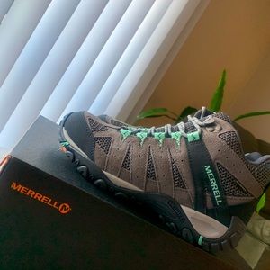 Merrell Women's Accentor 2 Waterproof Mid Hiking Boots - Charcoal - Size 7.5